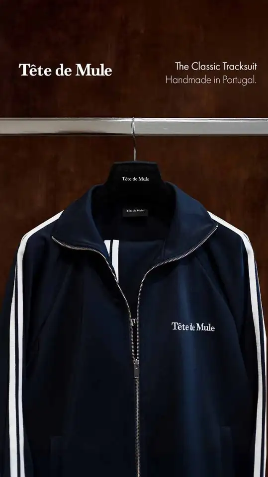 Tête de Mule tracksuit advertentie